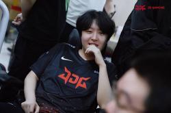 开云体育中国-JDG险胜DFM，Kanavi拿下关键大龙成都决赛之夜2:1（釜山）