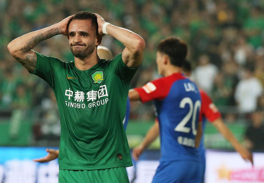 河南建业客场豪取三分,全队士气高涨 河南建业客场豪取三分,全队士气高涨