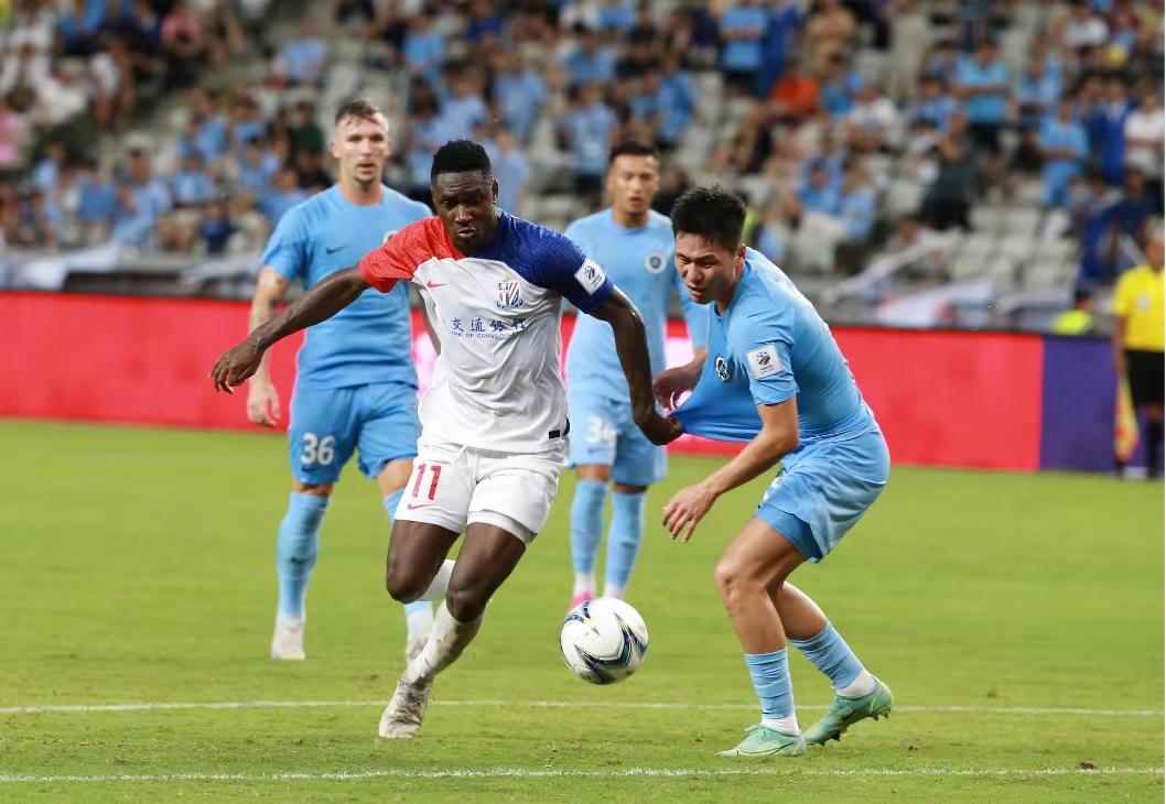 关于申花战胜泰达，客场不败全面维持的信息