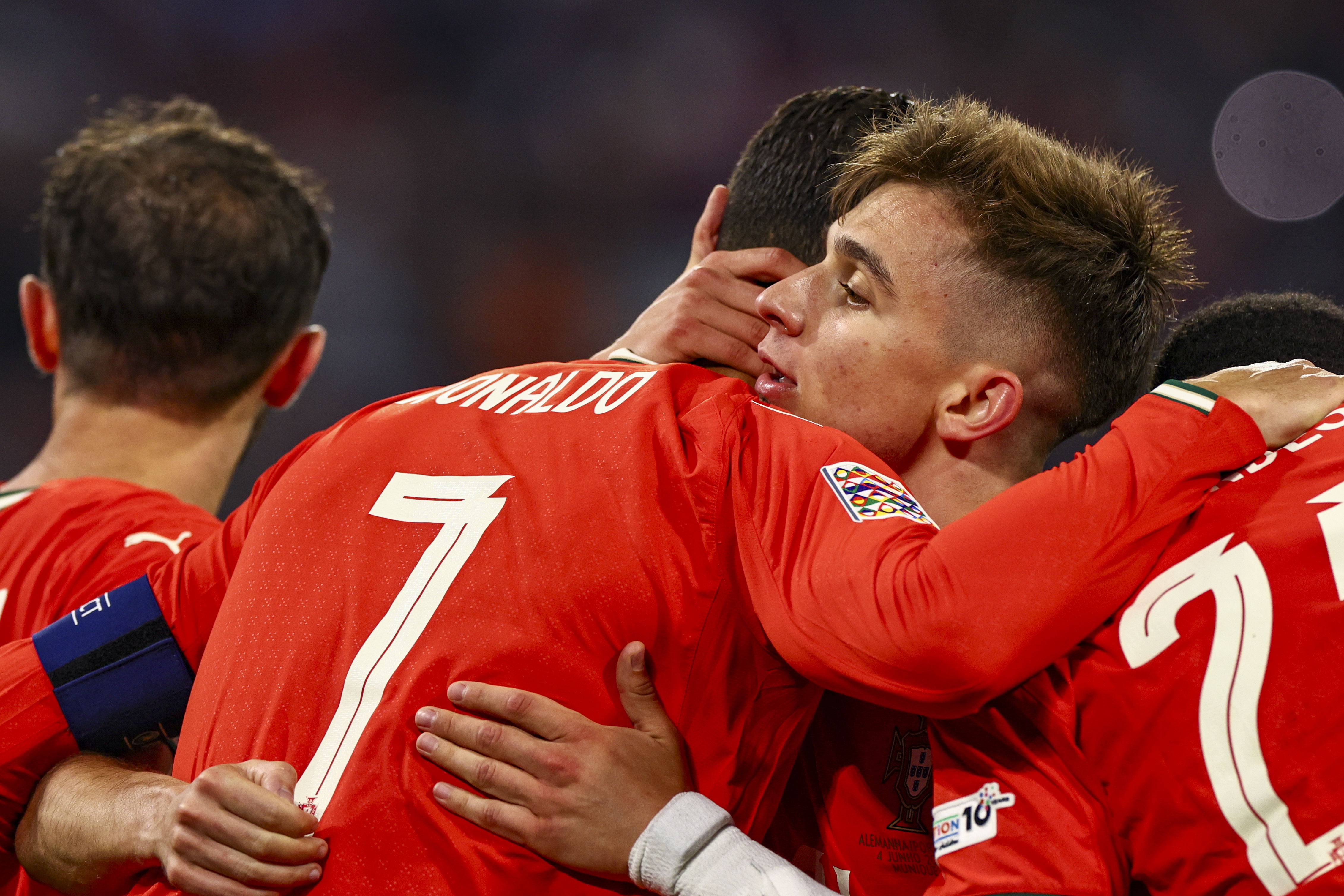 葡萄牙队再遭败绩,无缘晋级 葡萄牙队再遭败绩,无缘晋级