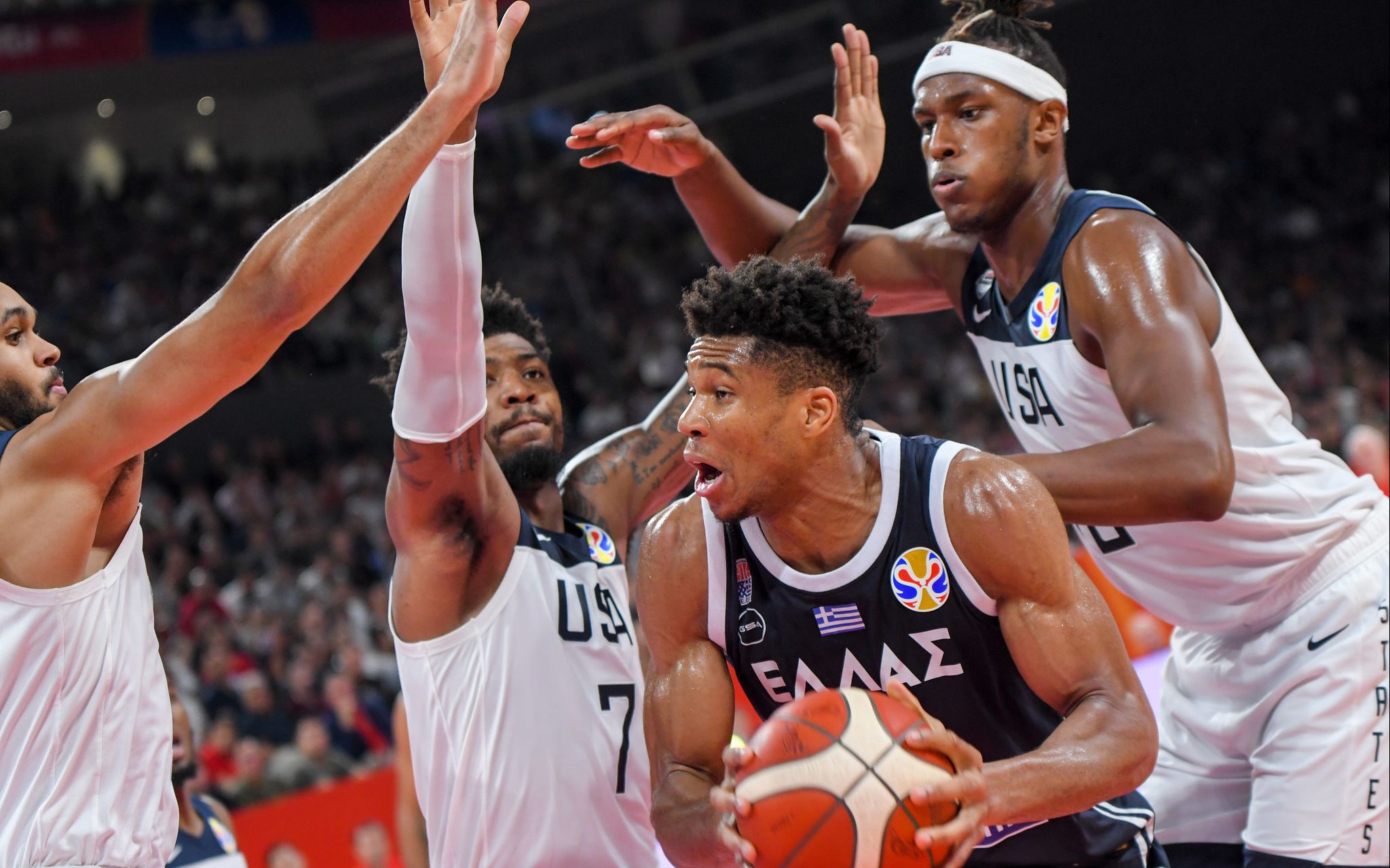 包含阿根廷男篮险胜希腊男篮,布克打破历史纪录的词条 包含阿根廷男篮险胜希腊男篮,布克打破历史纪录的词条