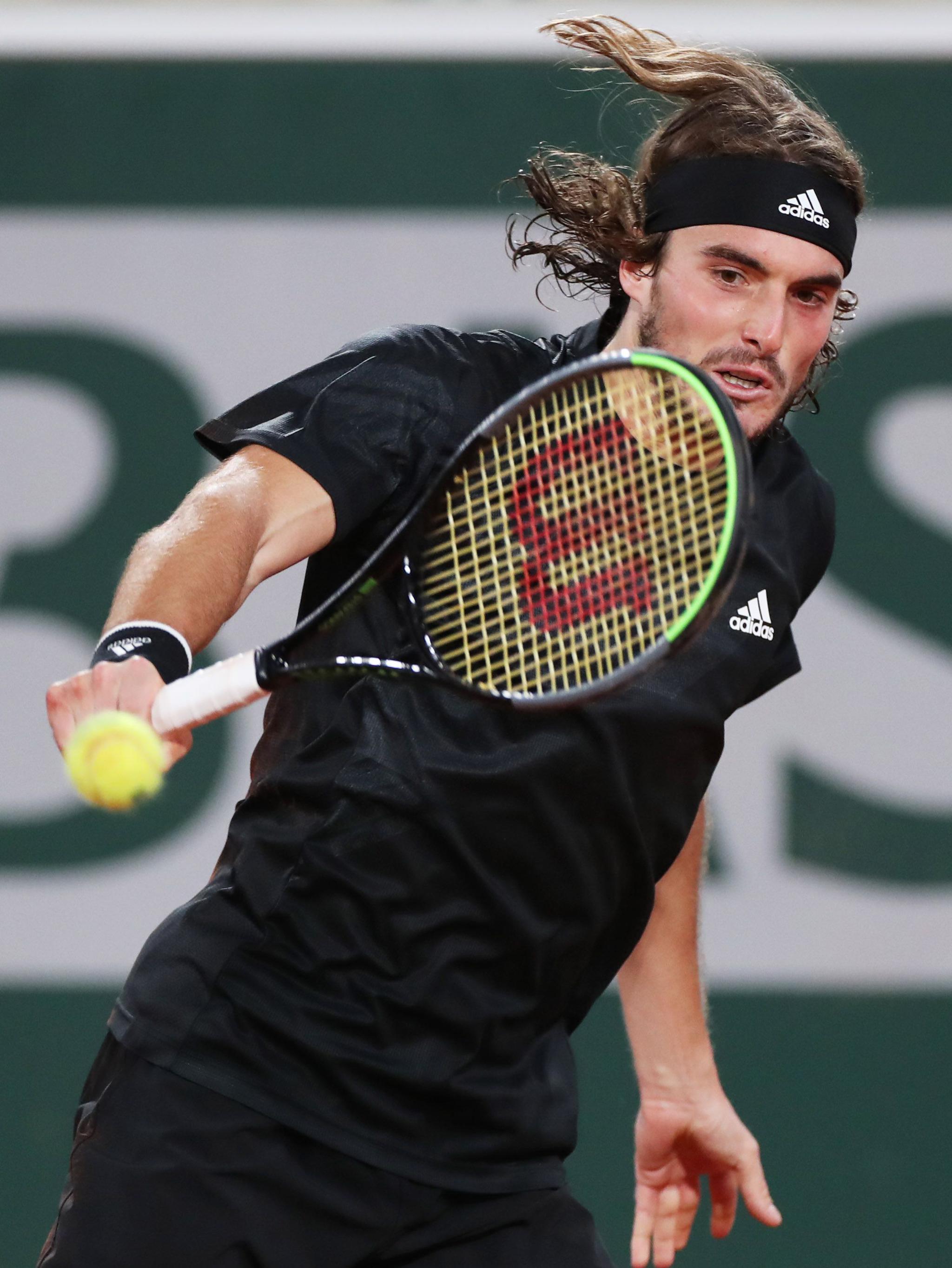 关于西班牙网球队横扫意大利网球队，西西帕斯统治全场的信息