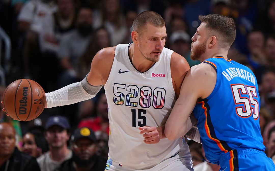 爵士鏖战鹈鹕,约基奇统治全场 爵士鏖战鹈鹕,约基奇统治全场